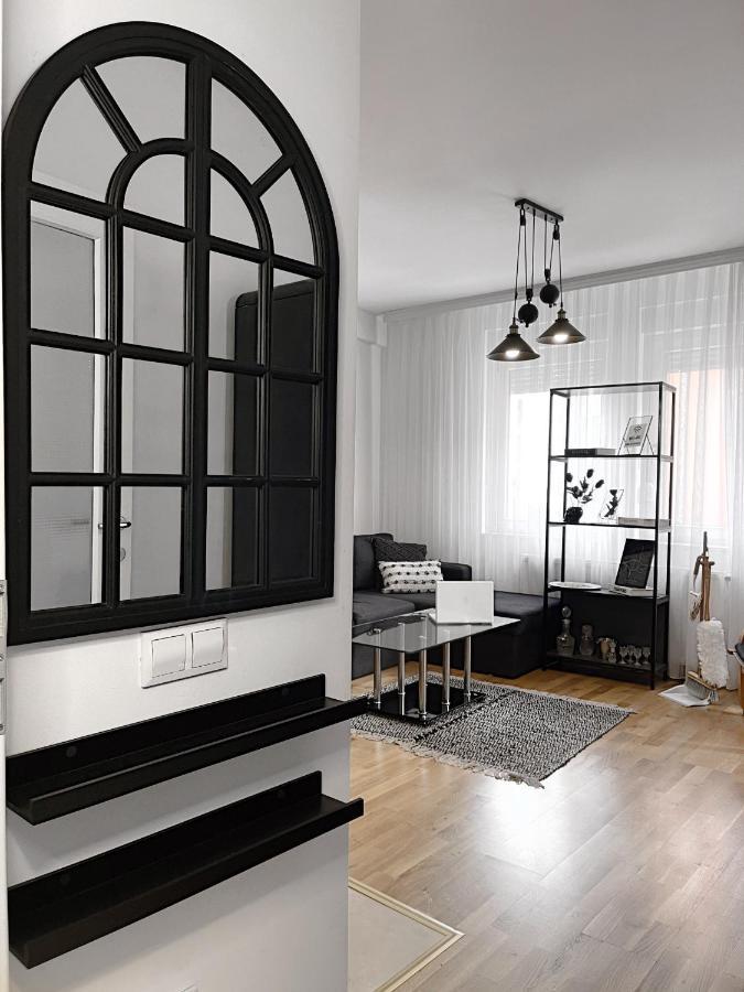 Pristina City Apartment Esterno foto